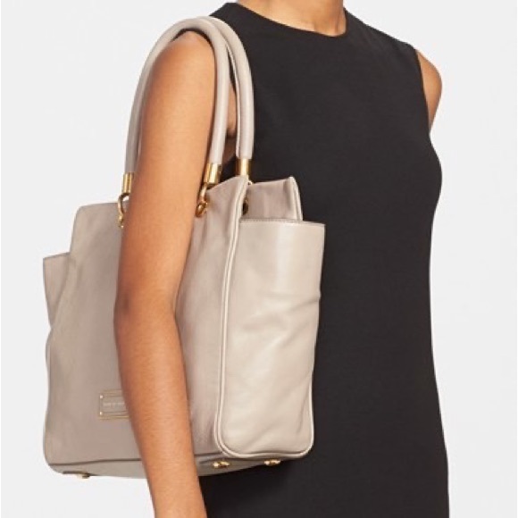 Marc by Marc Jacobs Too Hot To Handle Convertible Bentley - Picture 7 of 9